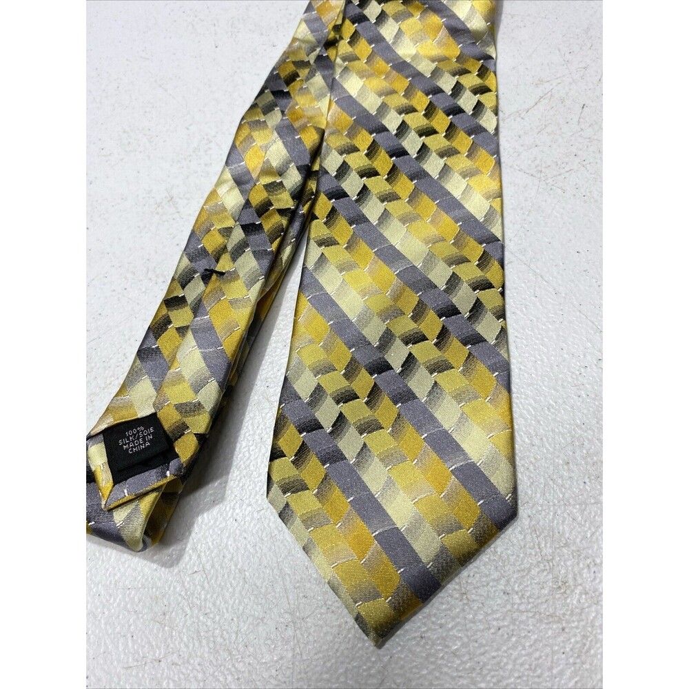 Van Heusen Men's Neck Tie 59” x 3.25” Multicolor 100% Silk